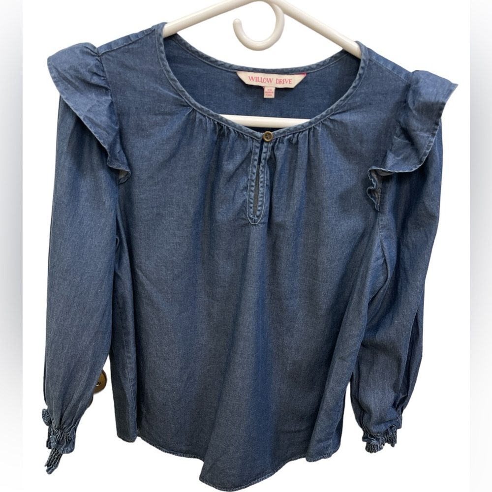Women’s  Chambray with Ruffles Top Size XS